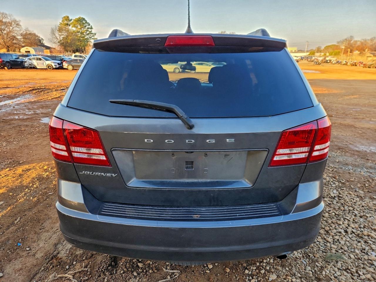 2018 DODGE JOURNEY SE photo 6