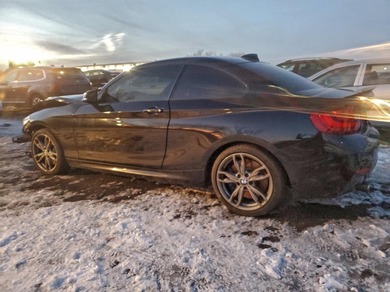 2016 BMW M235XI photo 2