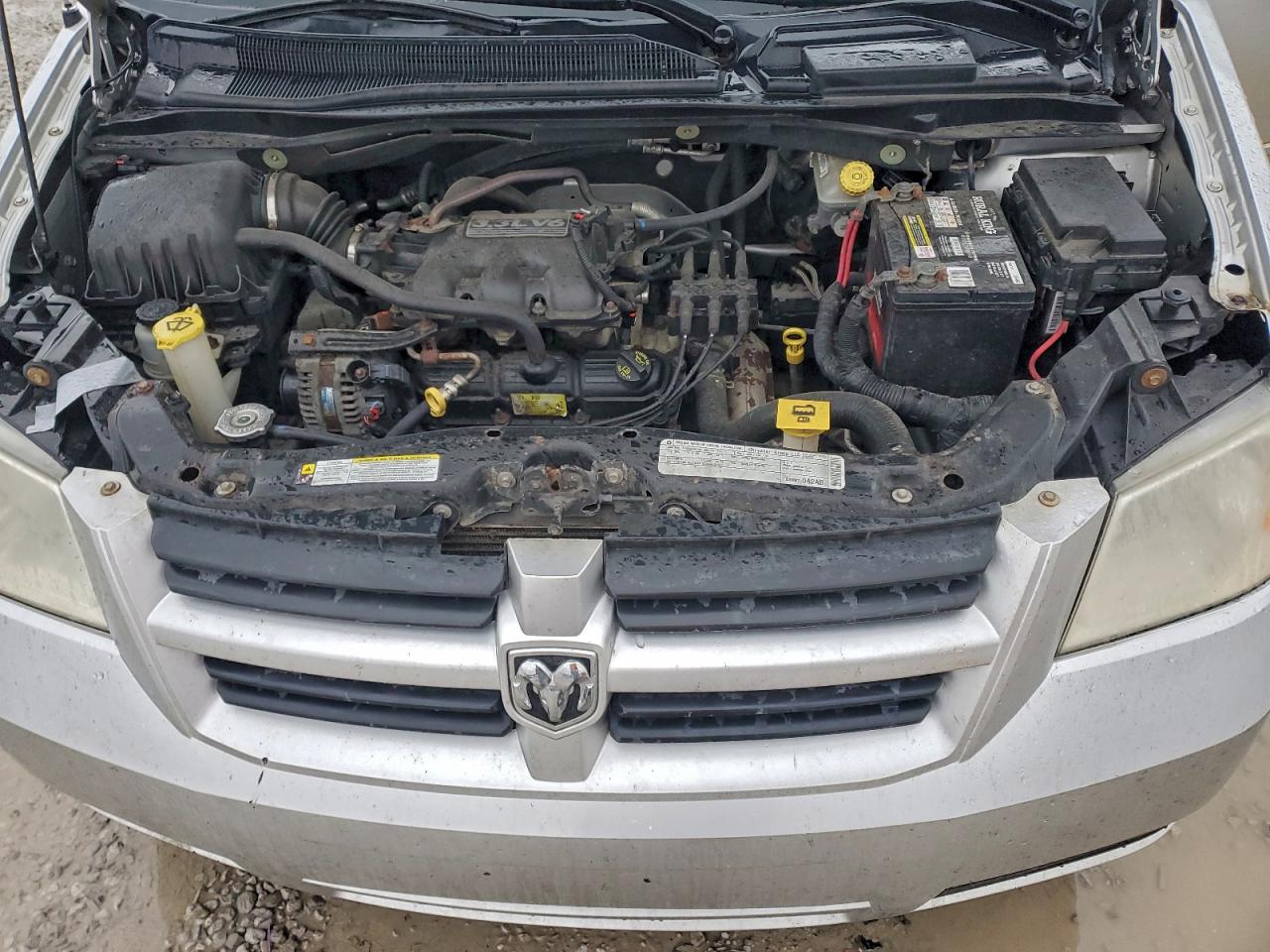 2010 DODGE GRAND CARAVAN SE photo 12
