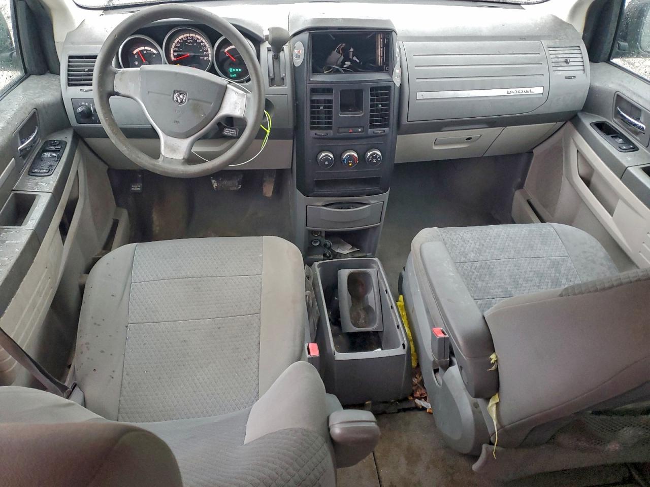 2010 DODGE GRAND CARAVAN SE photo 8