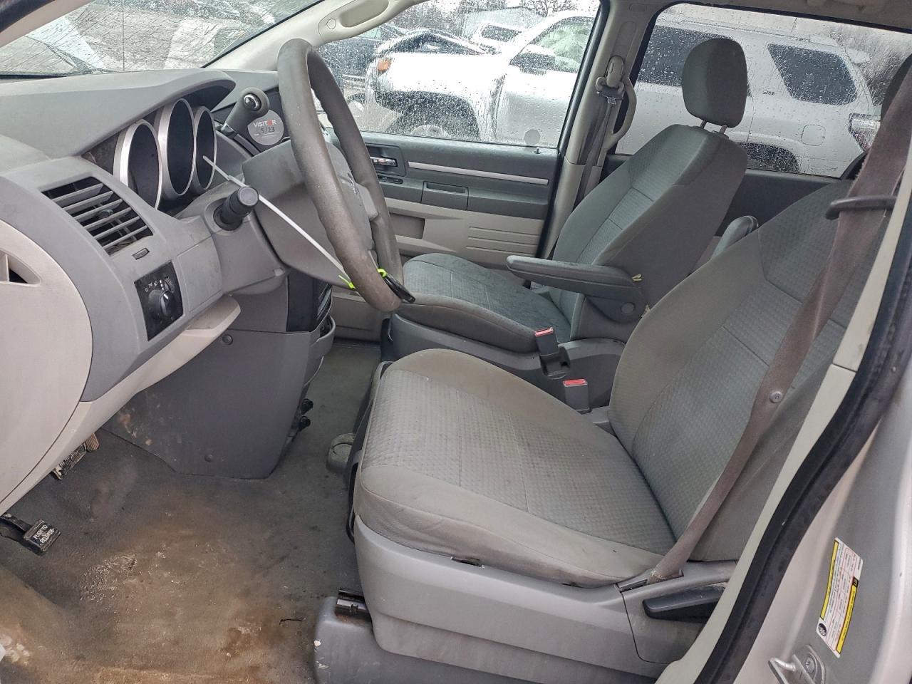 2010 DODGE GRAND CARAVAN SE photo 7