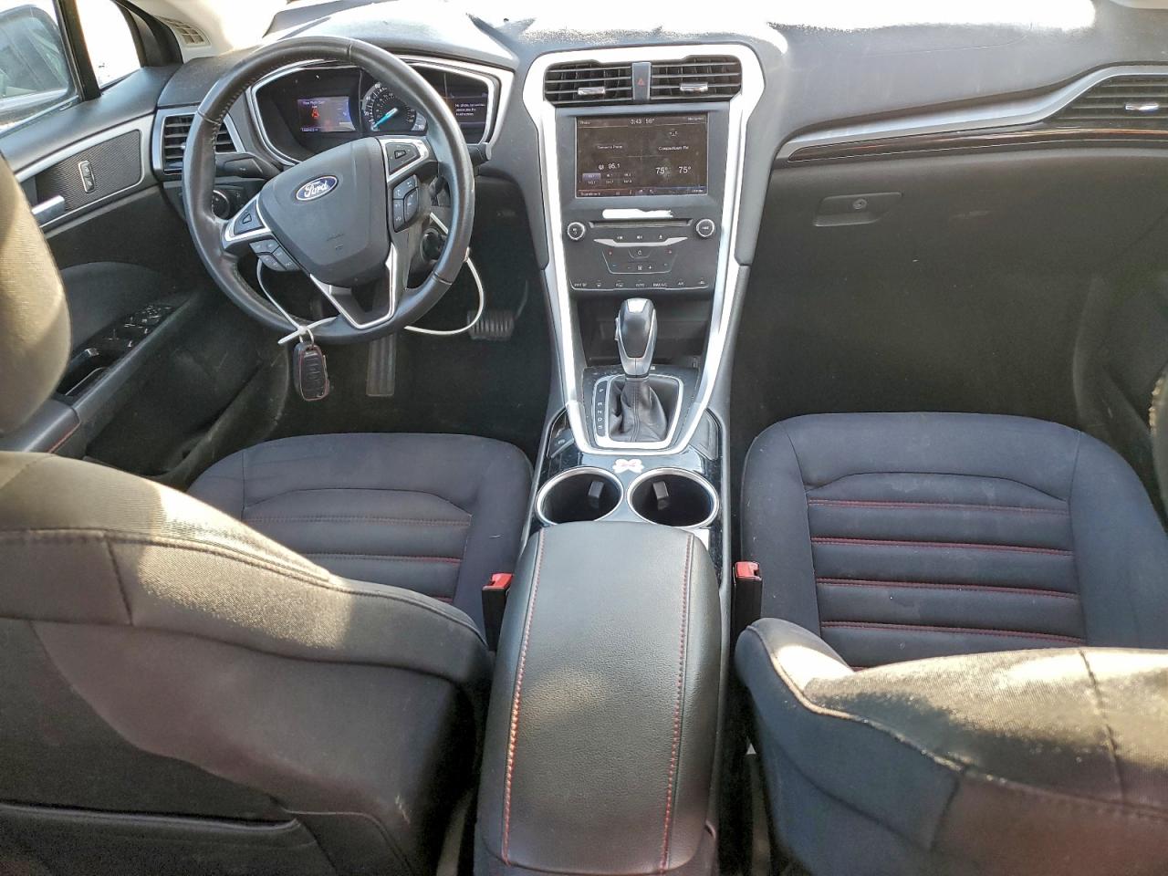 2013 FORD FUSION SE photo 8