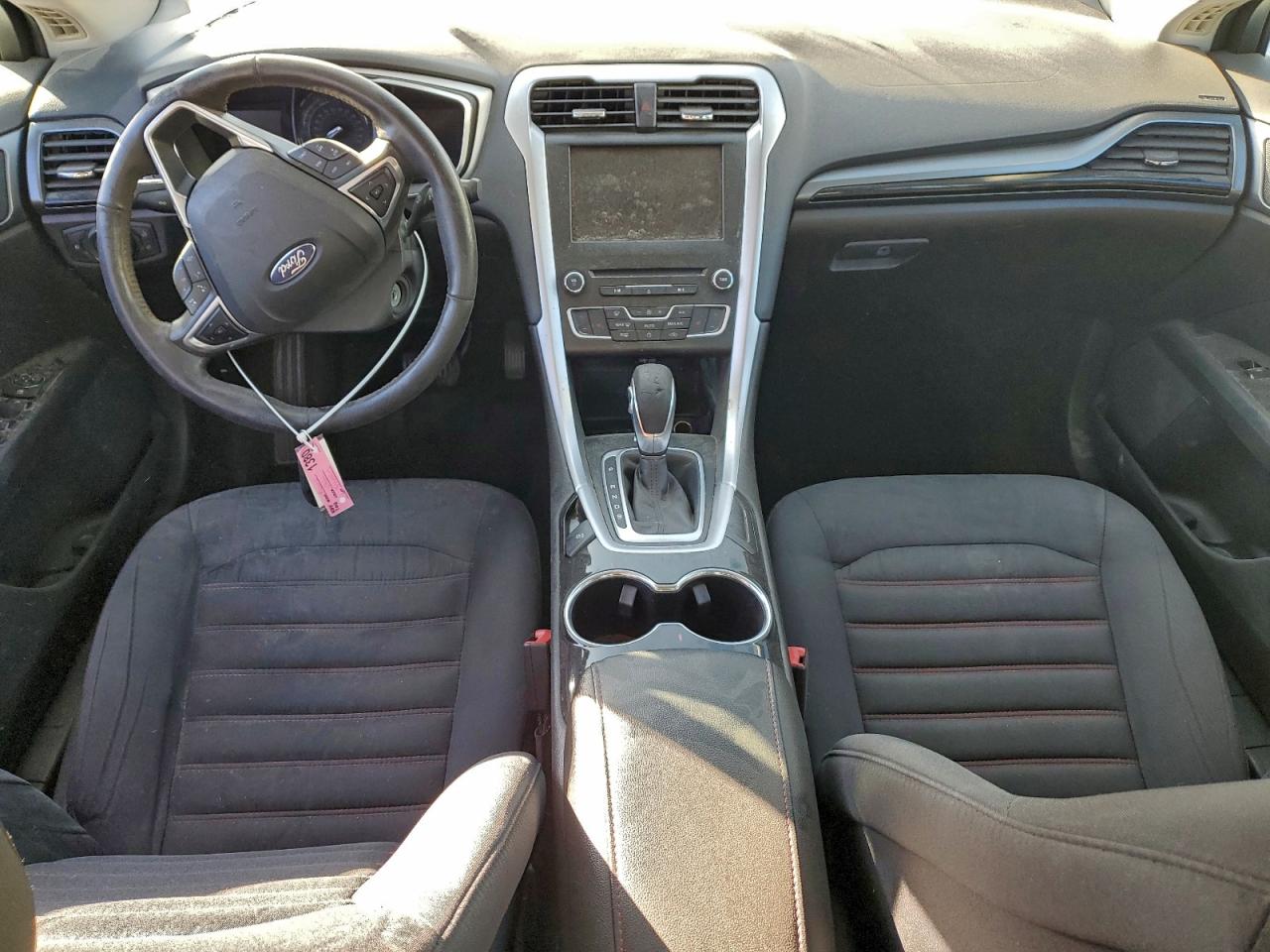 2016 FORD FUSION SE photo 8