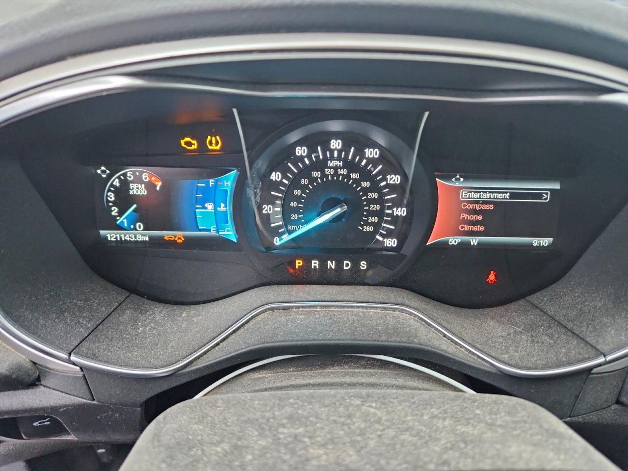 2016 FORD FUSION SE photo 9