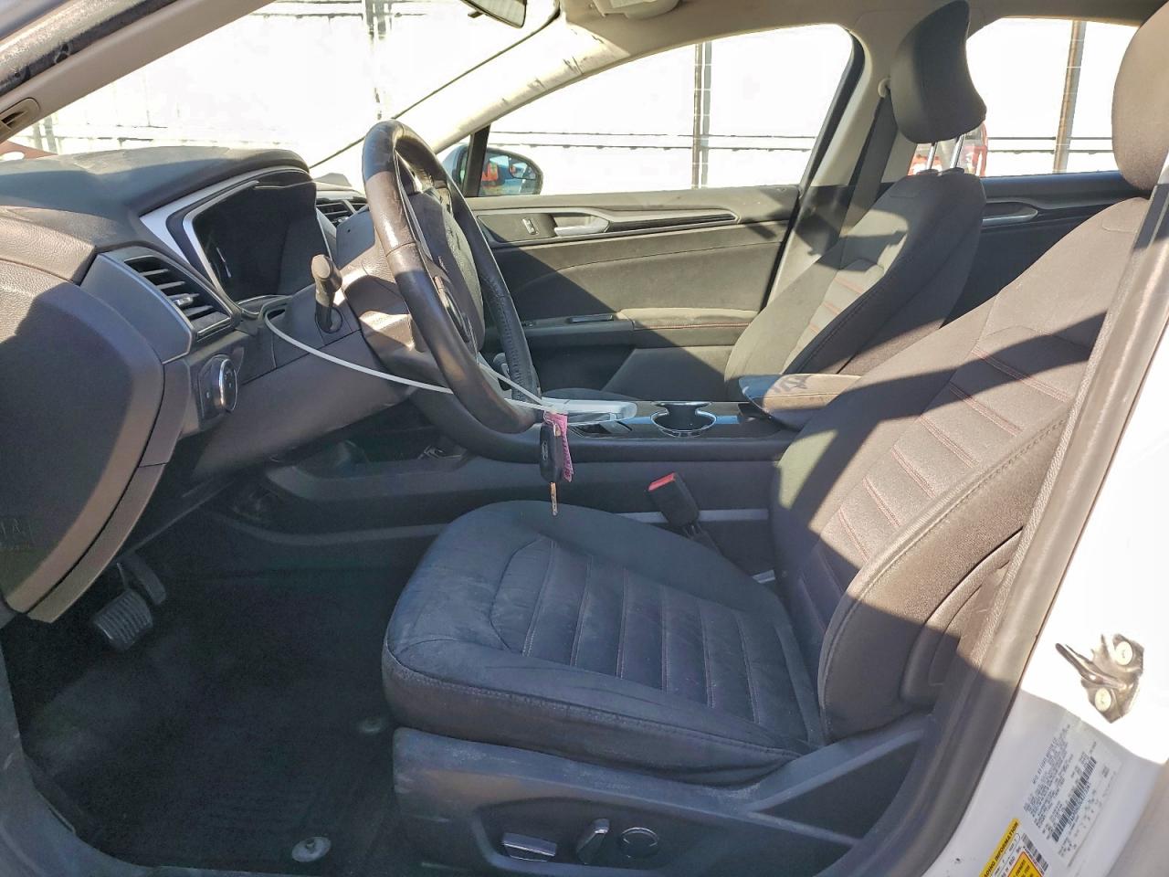 2016 FORD FUSION SE photo 7