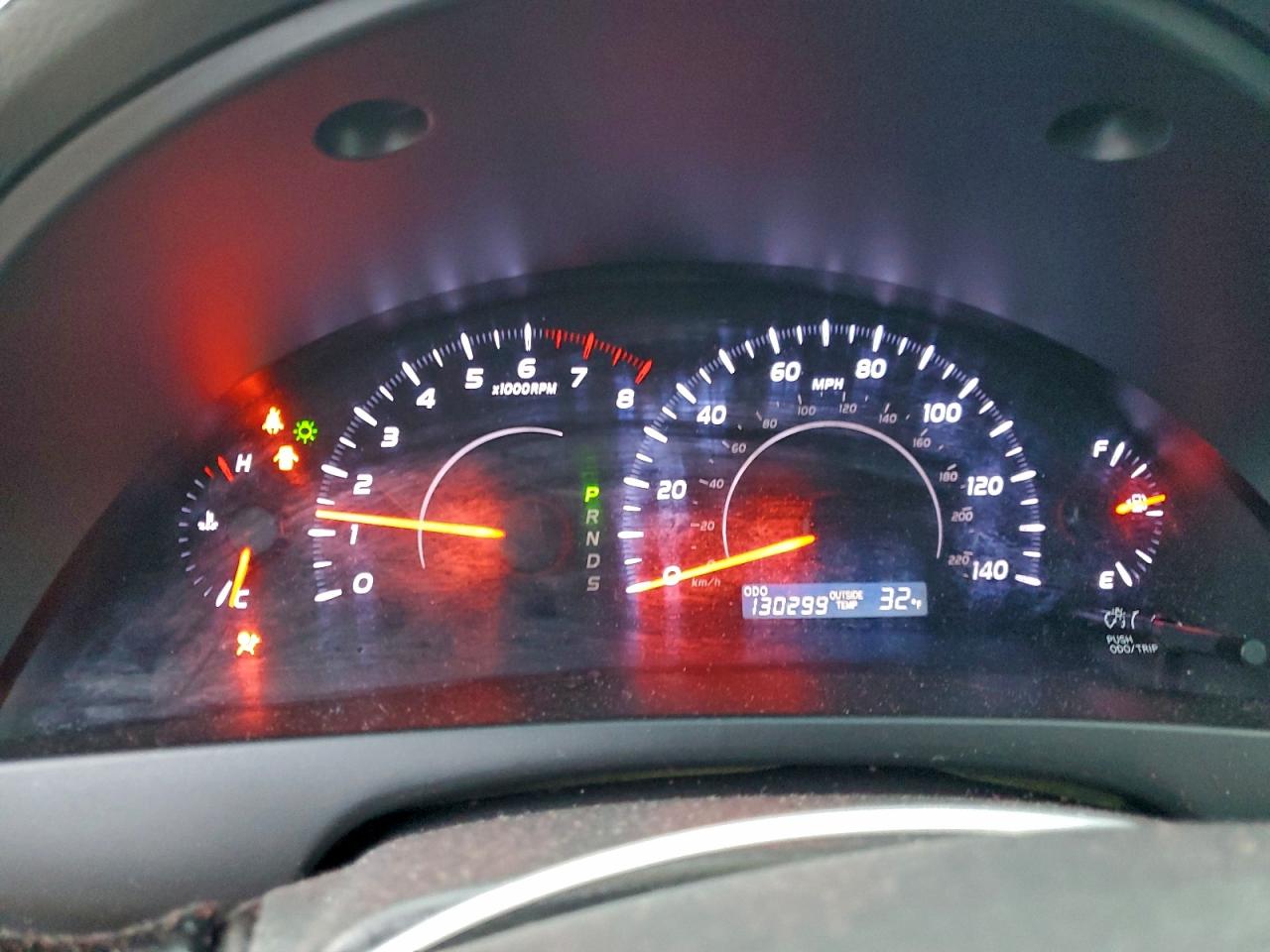 2011 TOYOTA CAMRY LE photo 9