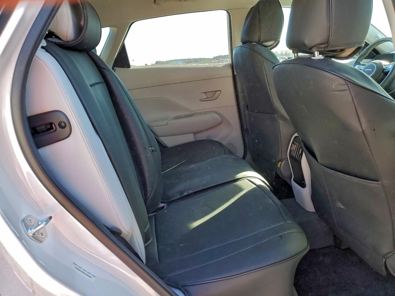 2025 HYUNDAI KONA SEL photo 11