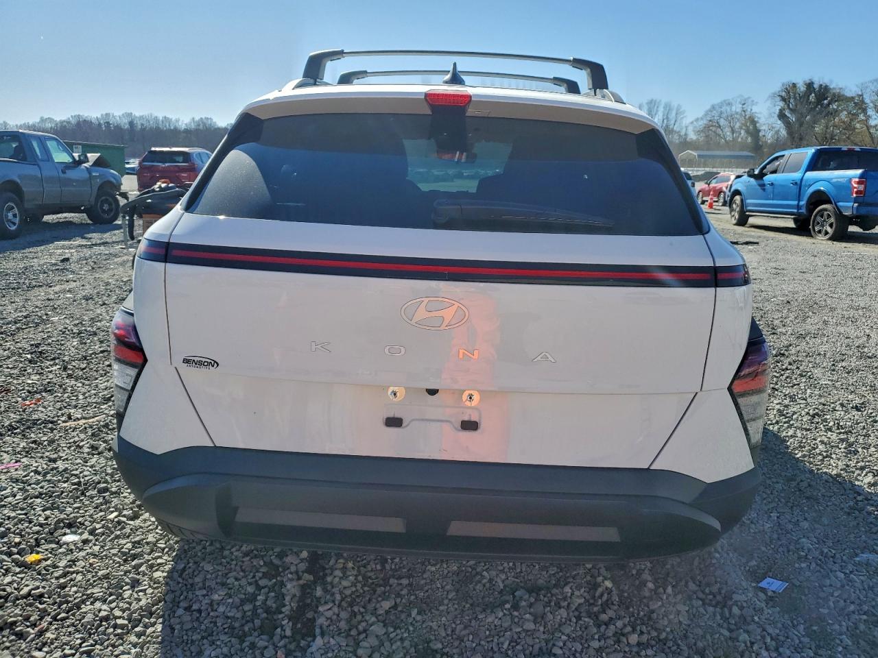 2025 HYUNDAI KONA SEL photo 6