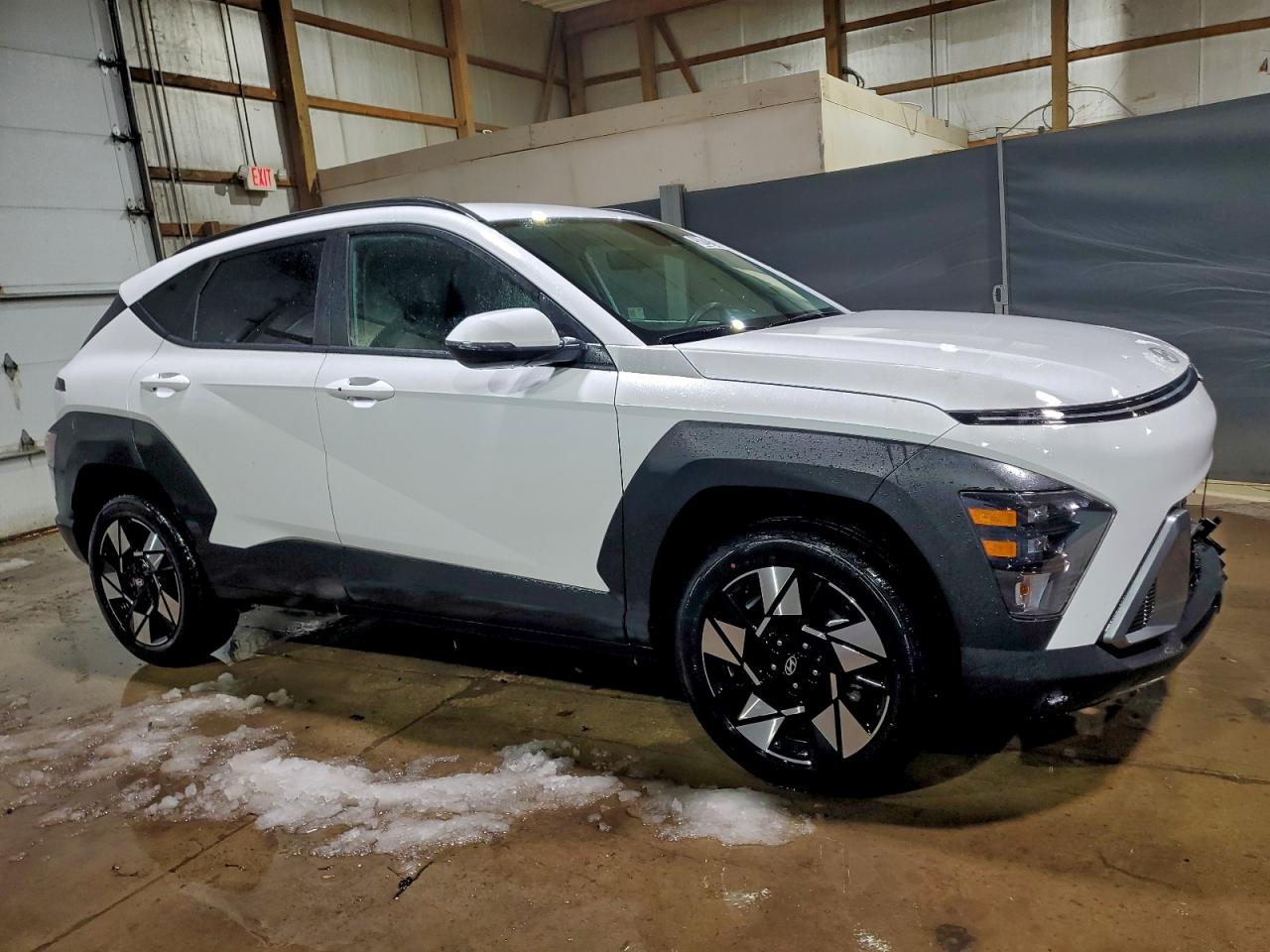 2025 HYUNDAI KONA SEL photo 4
