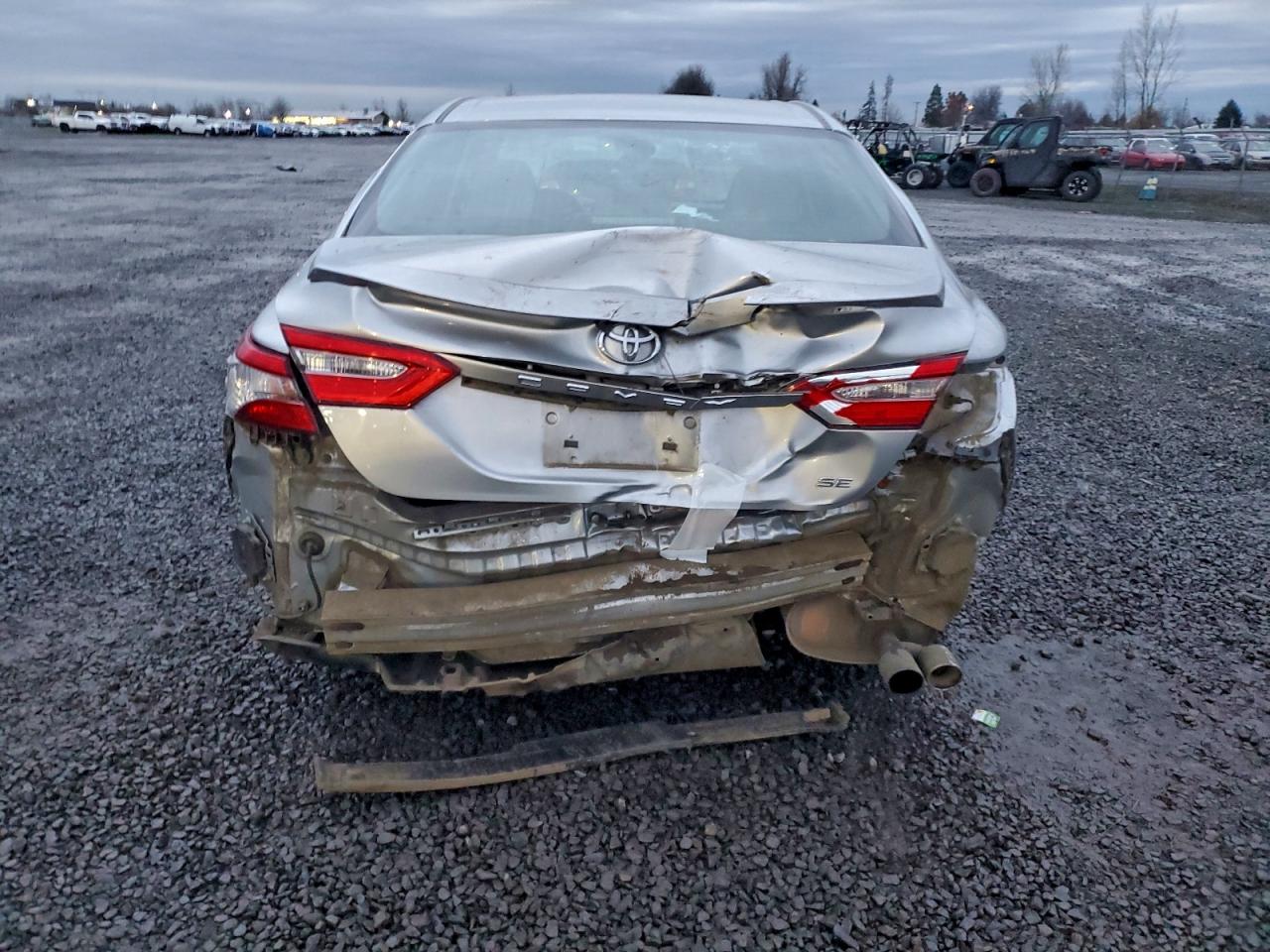 2018 TOYOTA CAMRY L photo 6
