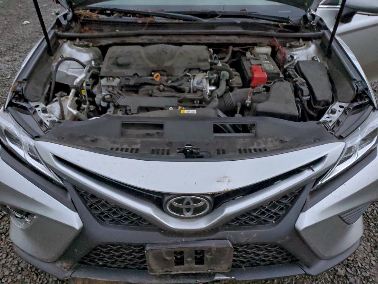 2018 TOYOTA CAMRY L photo 11