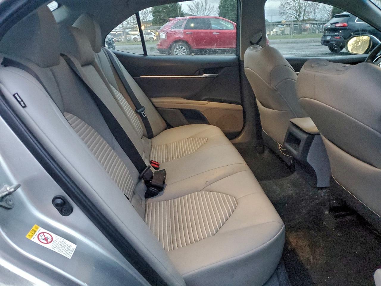 2018 TOYOTA CAMRY L photo 10