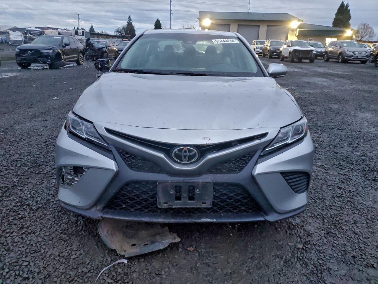 2018 TOYOTA CAMRY L photo 5