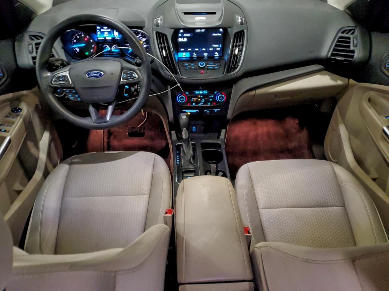 2017 FORD ESCAPE SE photo 22