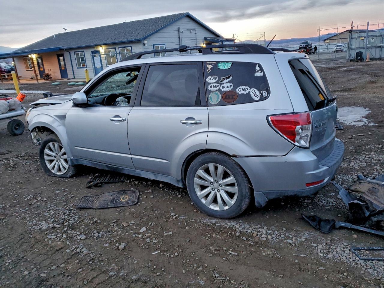 2013 SUBARU FORESTER LIMITED photo 2