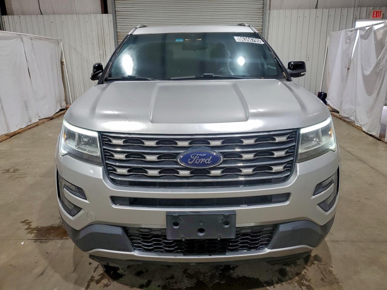 2016 FORD EXPLORER XLT photo 5