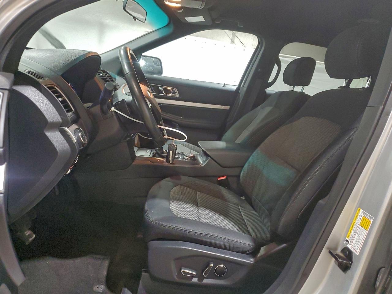 2016 FORD EXPLORER XLT photo 7