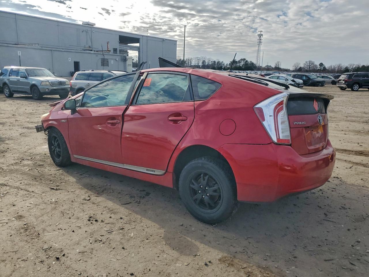 2013 TOYOTA PRIUS photo 3