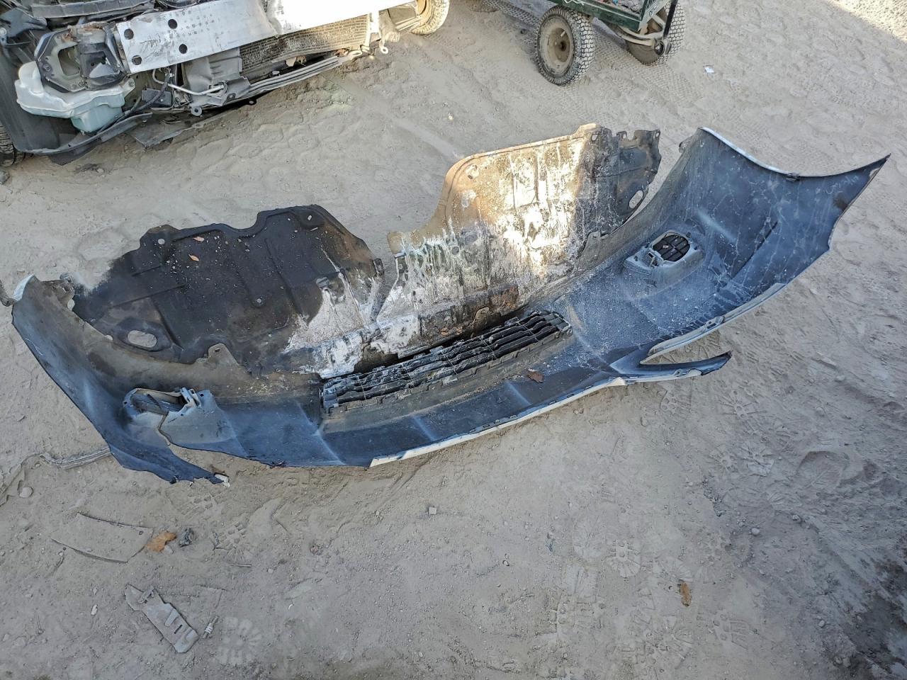 2010 TOYOTA CAMRY BASE photo 23
