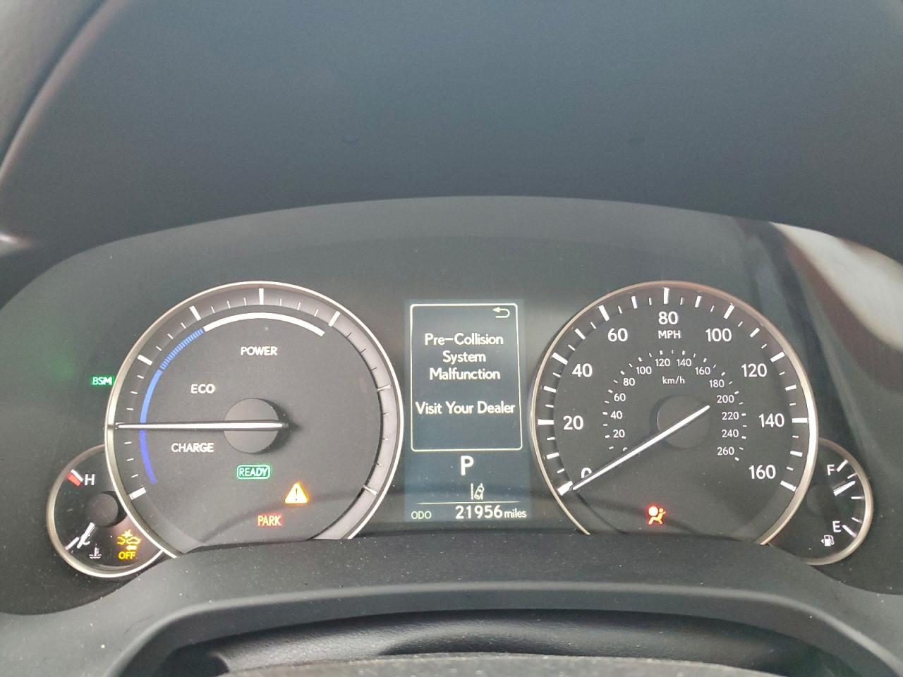 2022 LEXUS RX 450H photo 9