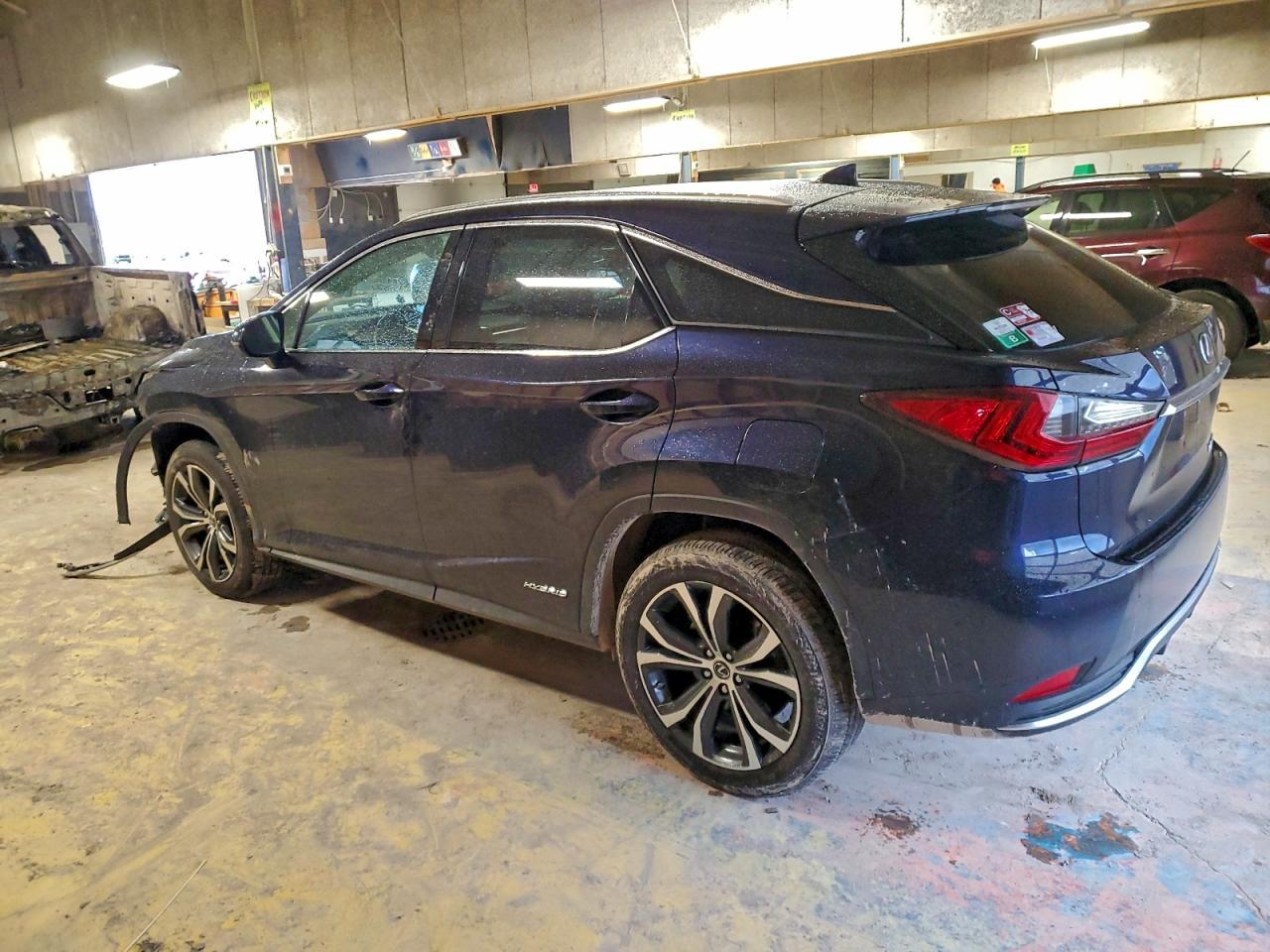 2022 LEXUS RX 450H photo 2