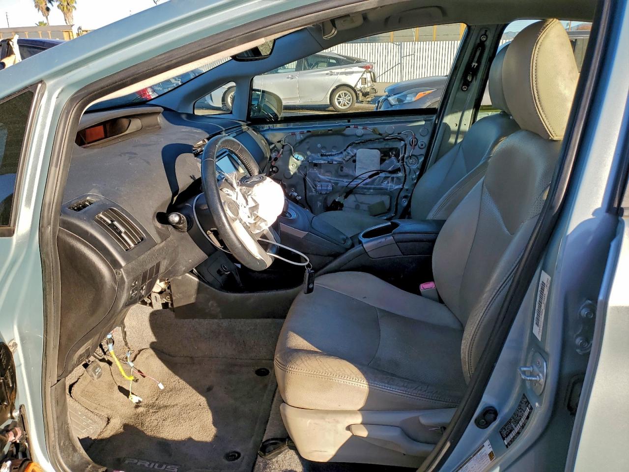 2012 TOYOTA PRIUS photo 7