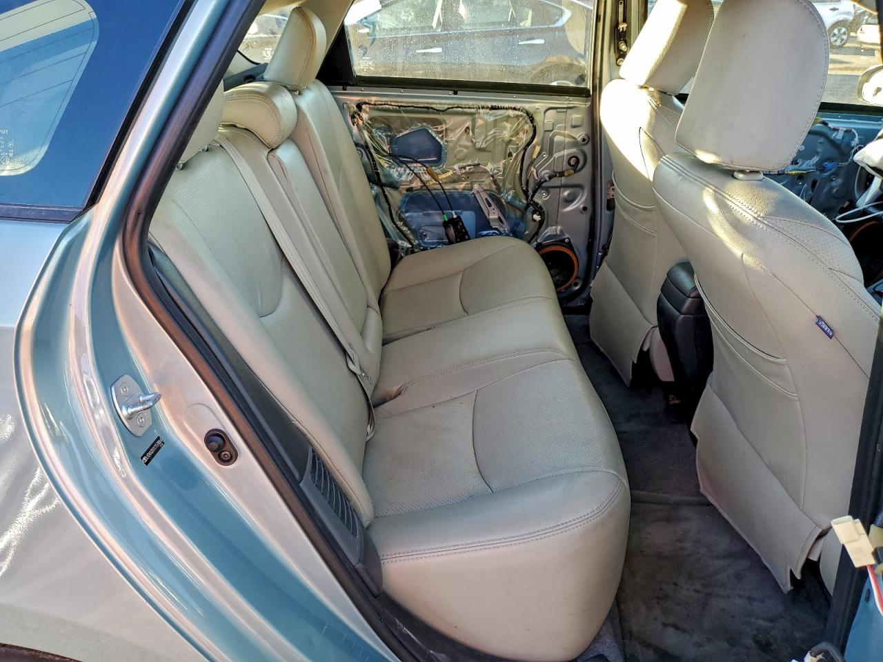 2012 TOYOTA PRIUS photo 10