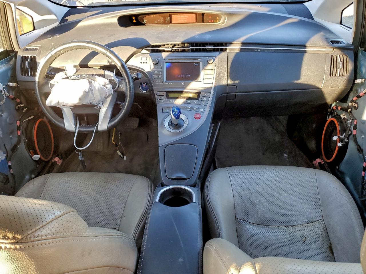 2012 TOYOTA PRIUS photo 8
