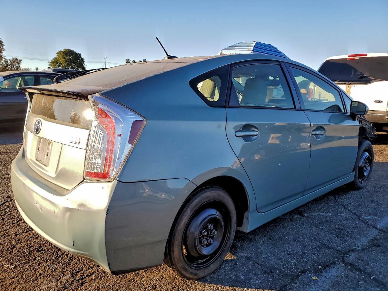 2012 TOYOTA PRIUS photo 3