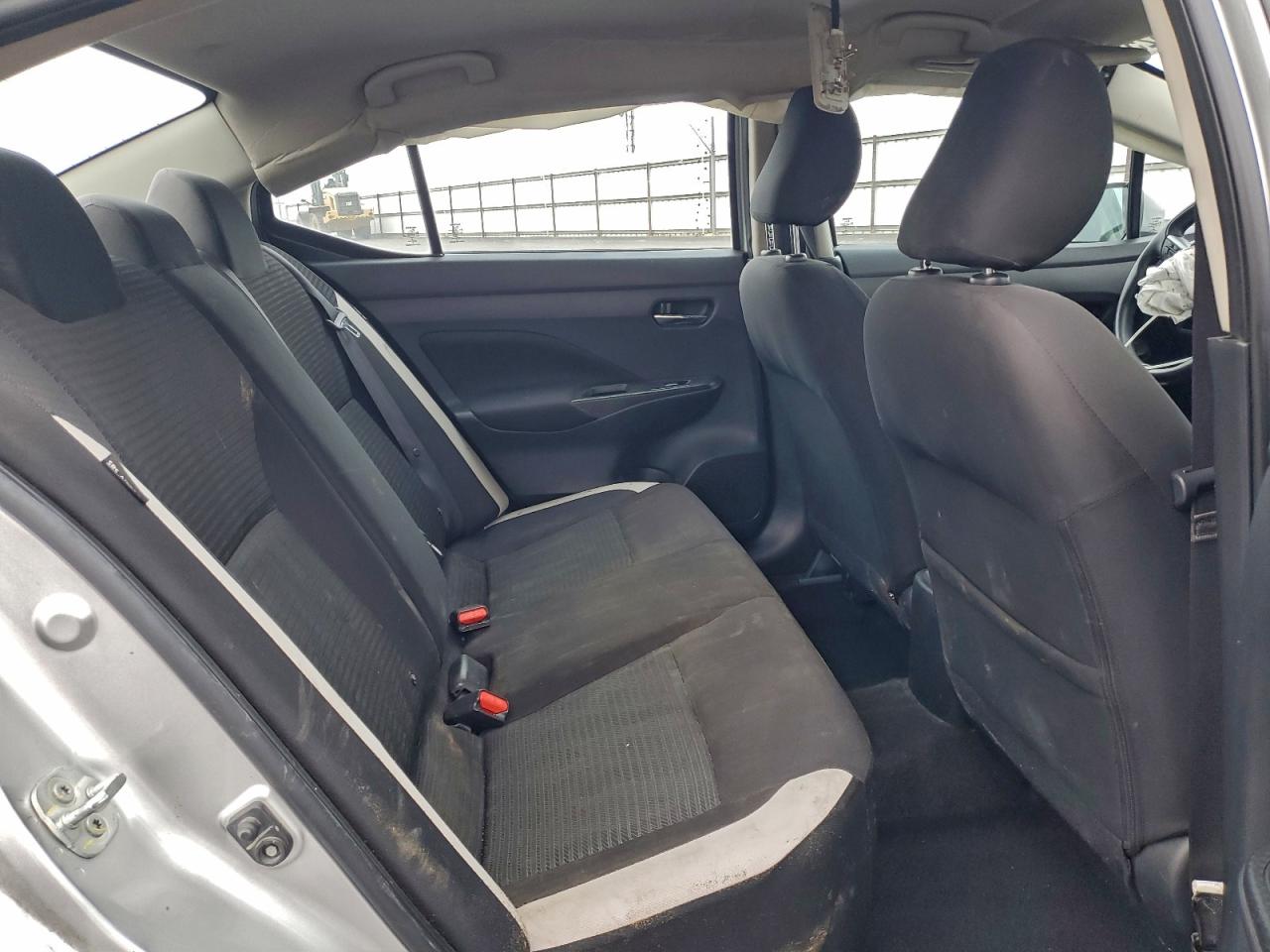 2021 NISSAN VERSA SV photo 28