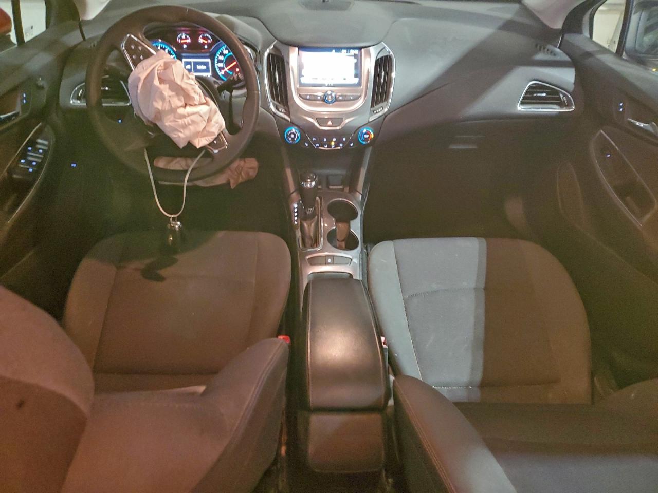 2017 CHEVROLET CRUZE LT photo 15