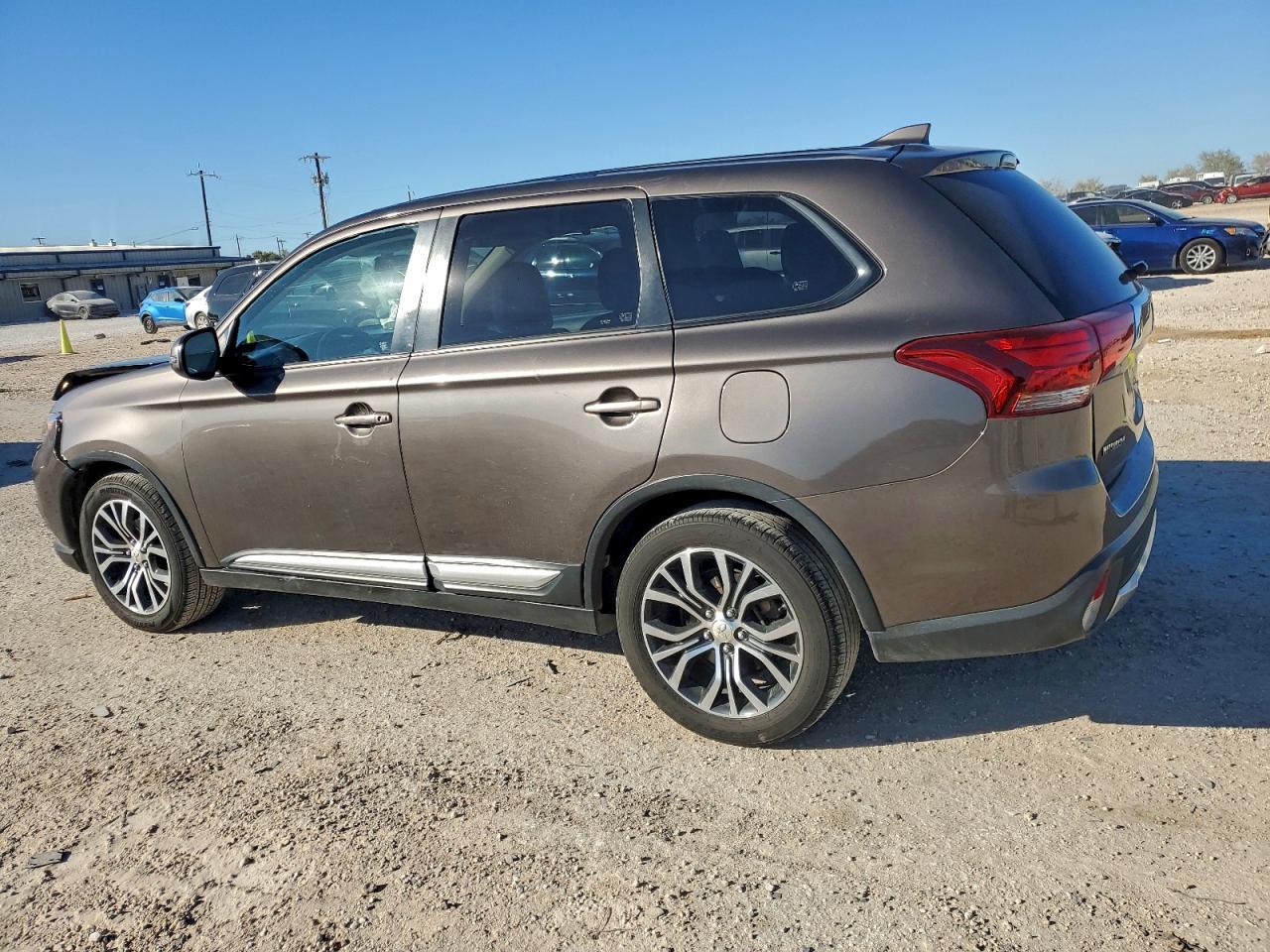 2017 MITSUBISHI OUTLANDER SE photo 2