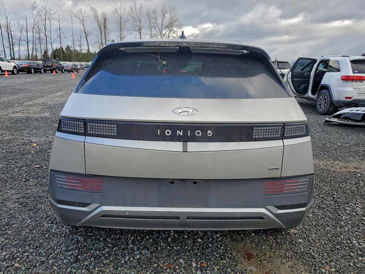 2023 HYUNDAI IONIQ 5 SEL photo 6