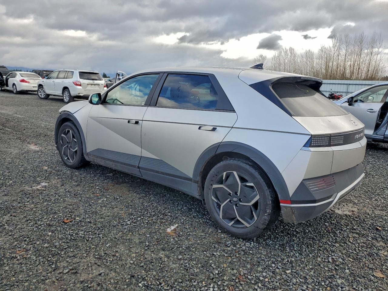 2023 HYUNDAI IONIQ 5 SEL photo 2