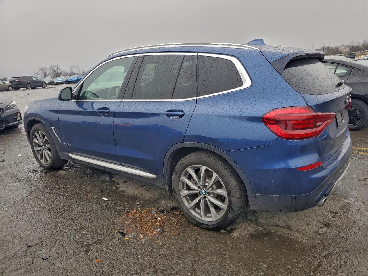 2018 BMW X3 XDRIVE30I photo 3