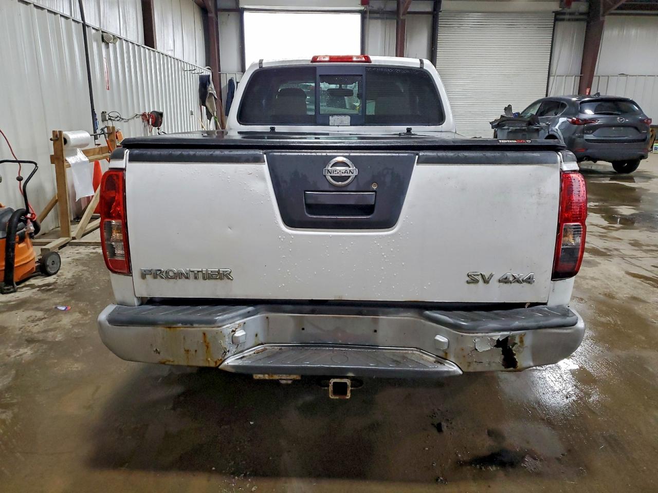 2011 NISSAN FRONTIER SV photo 6
