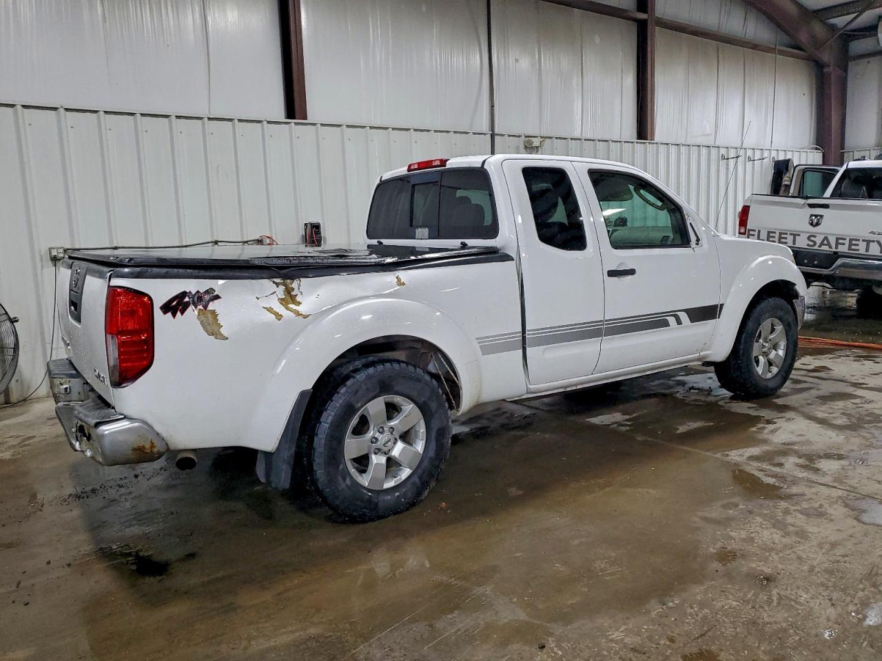 2011 NISSAN FRONTIER SV photo 3