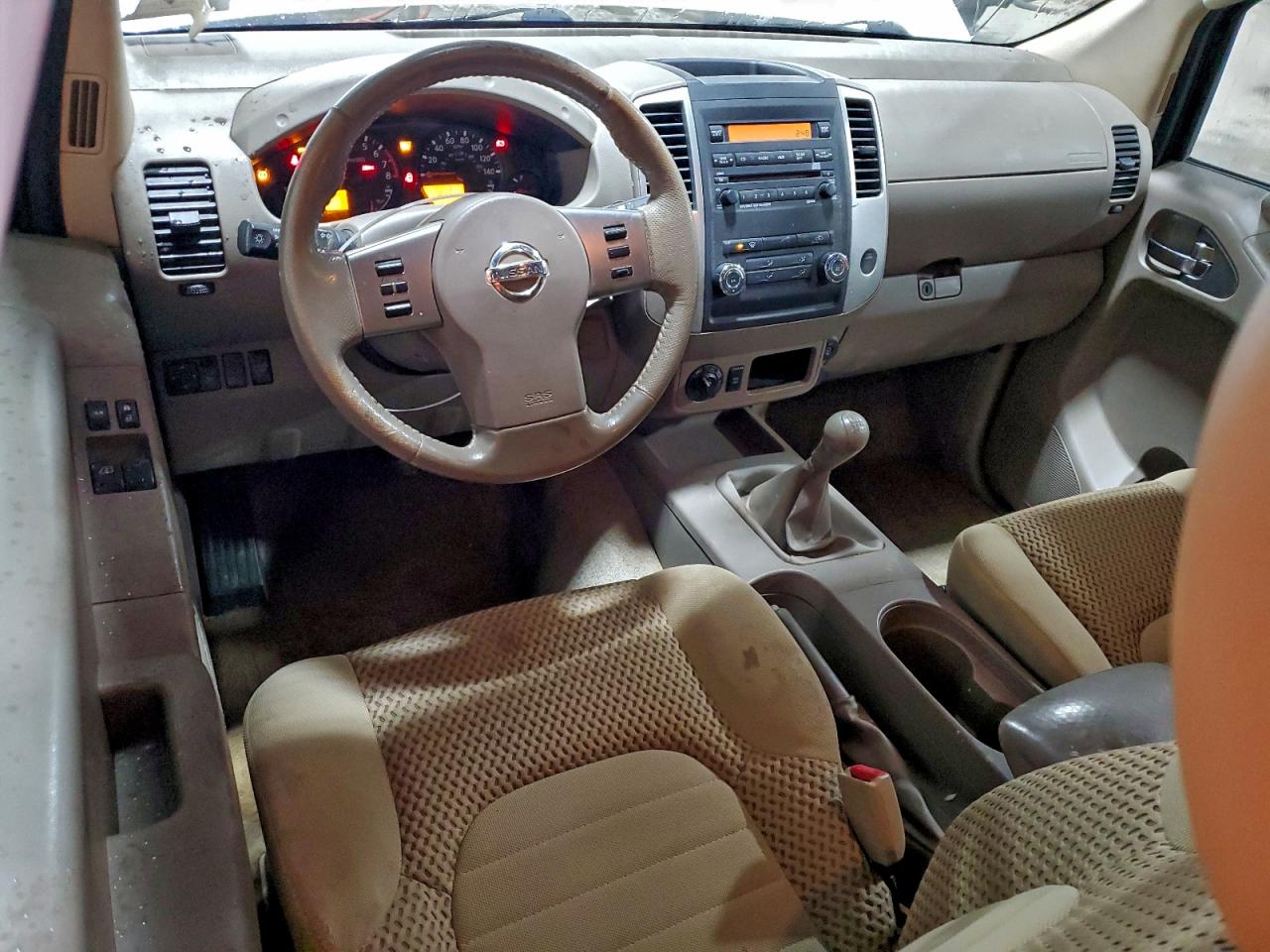 2011 NISSAN FRONTIER SV photo 8
