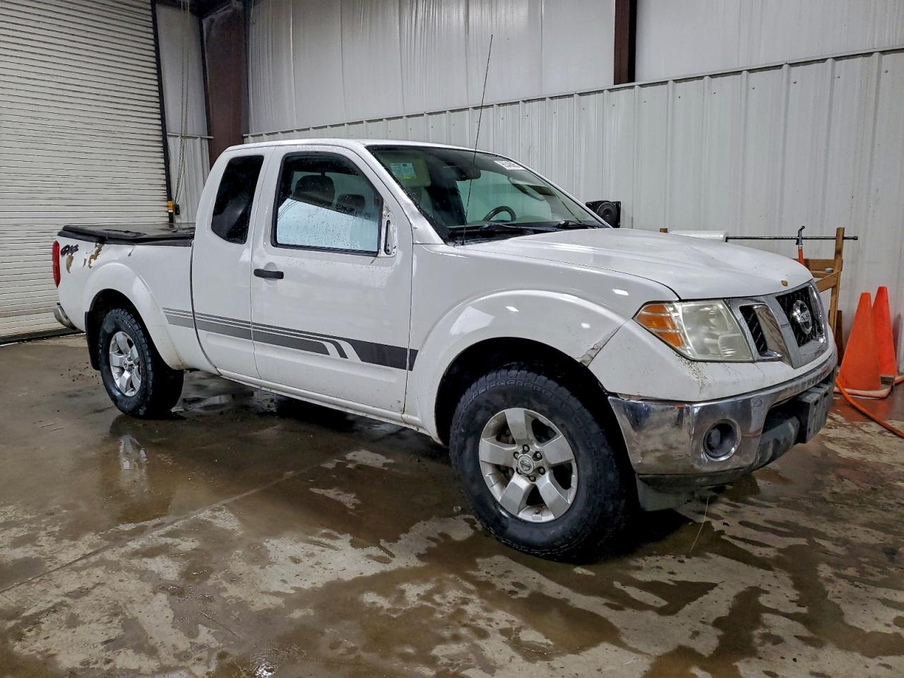 2011 NISSAN FRONTIER SV photo 4
