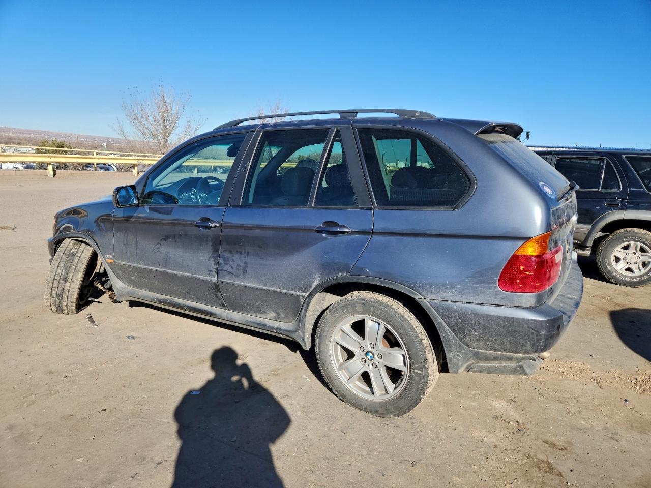 2003 BMW X5 3.0I photo 3
