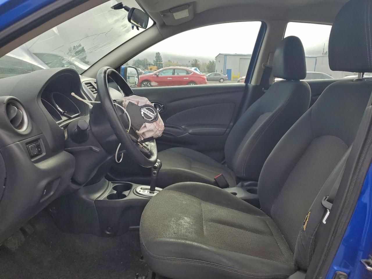 2014 NISSAN VERSA S photo 13