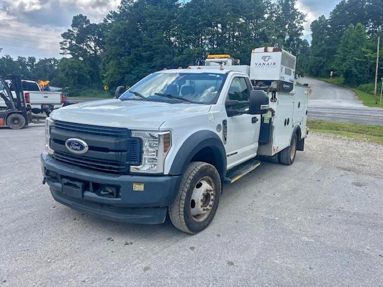 2018 FORD F550 SUPER photo 3