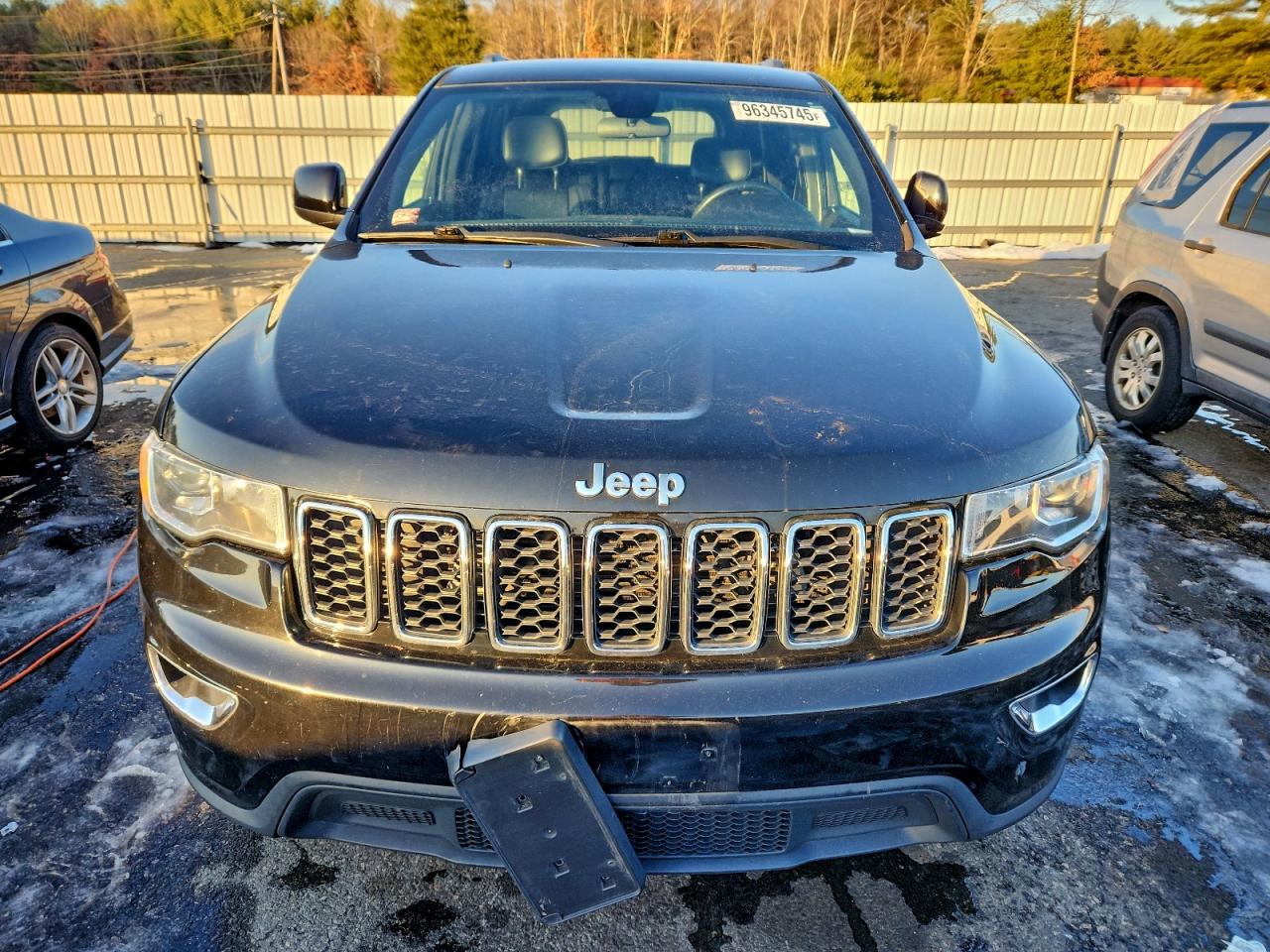 2019 JEEP GRAND CHEROKEE LAREDO photo 9