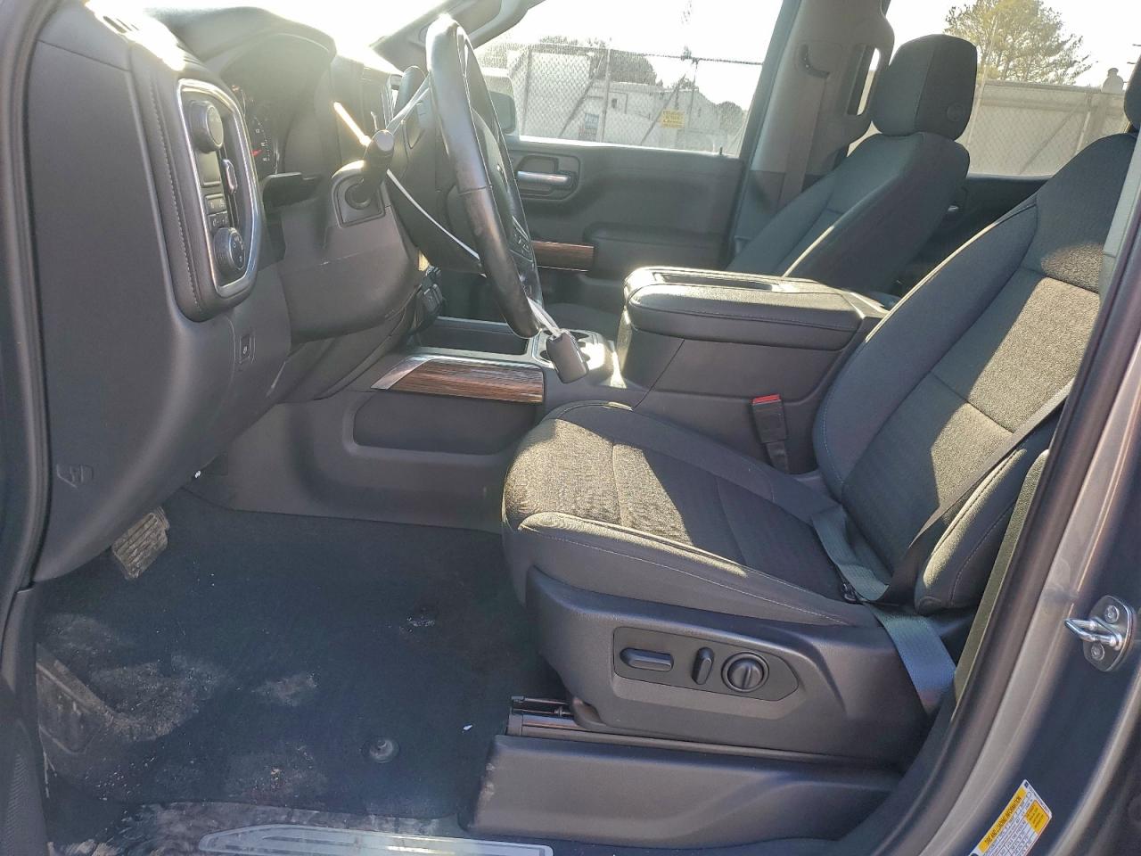 2021 CHEVROLET SILVERADO C1500 RST photo 19