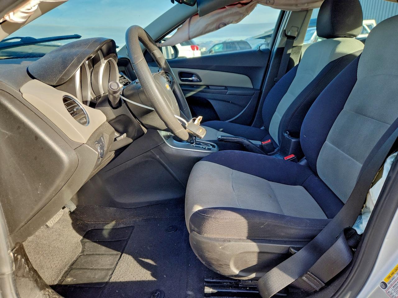 2014 CHEVROLET CRUZE LS photo 7