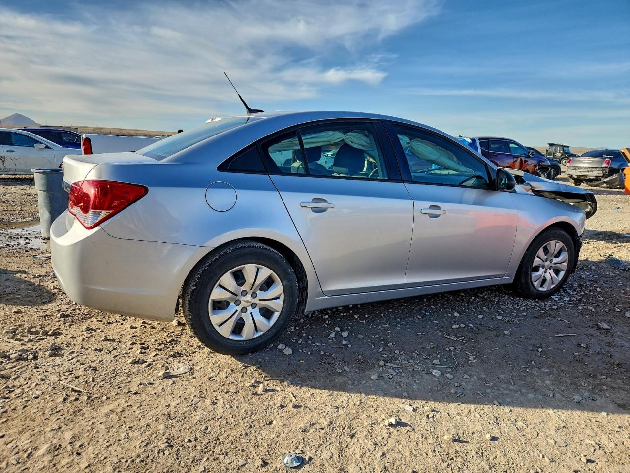 2014 CHEVROLET CRUZE LS photo 3