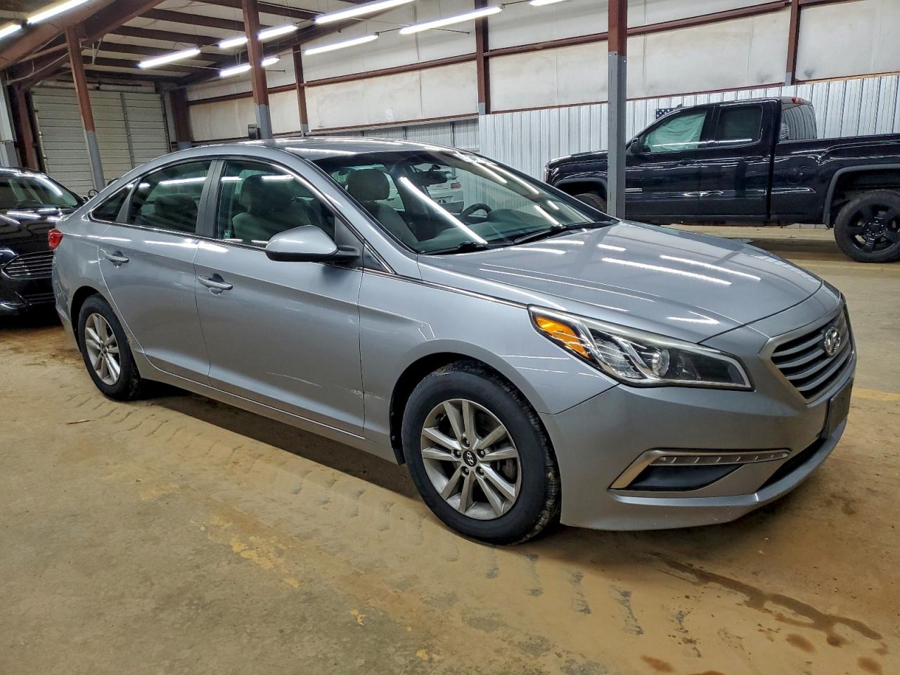2015 HYUNDAI SONATA SE photo 4