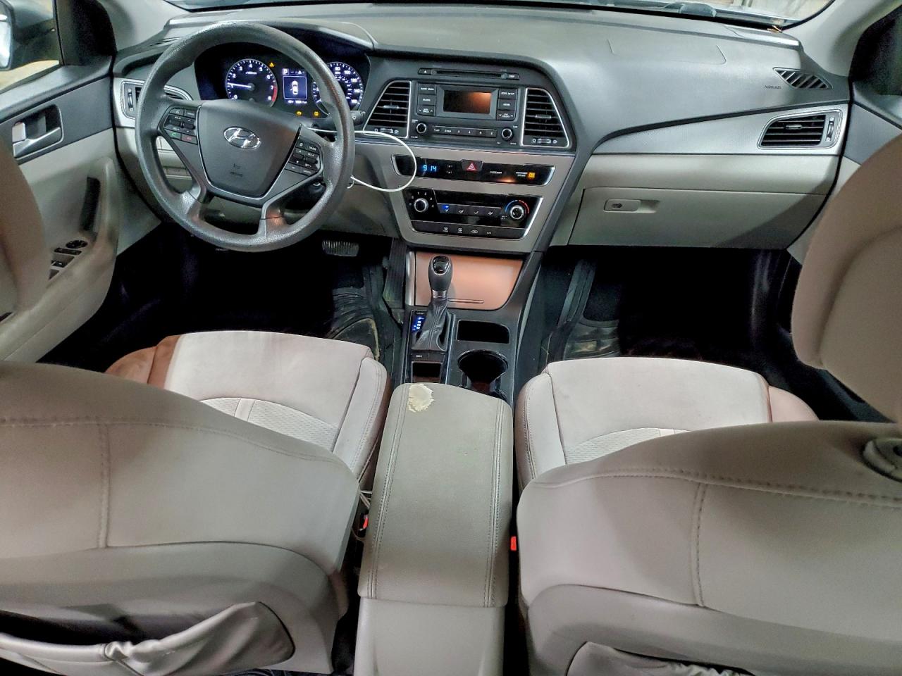 2015 HYUNDAI SONATA SE photo 8