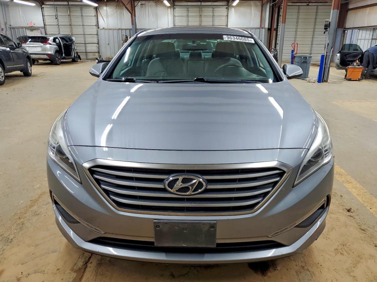 2015 HYUNDAI SONATA SE photo 5