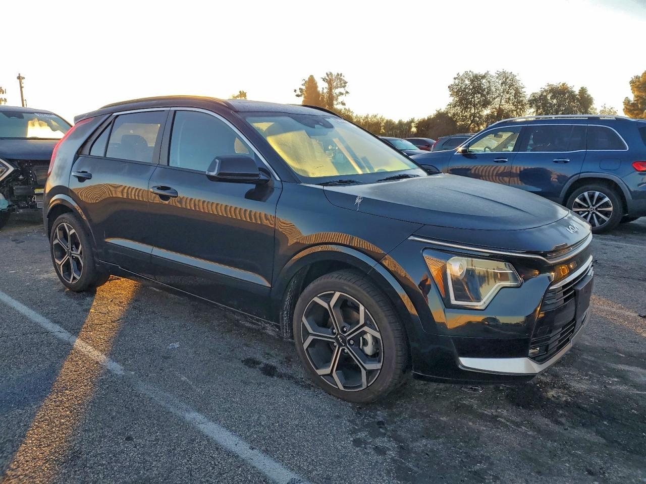 2024 KIA NIRO EX photo 4